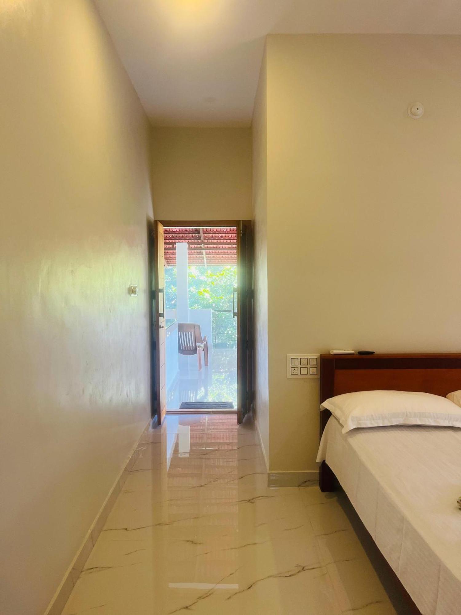 Munroe Meadows Apartment Mundrothuruth Bagian luar foto